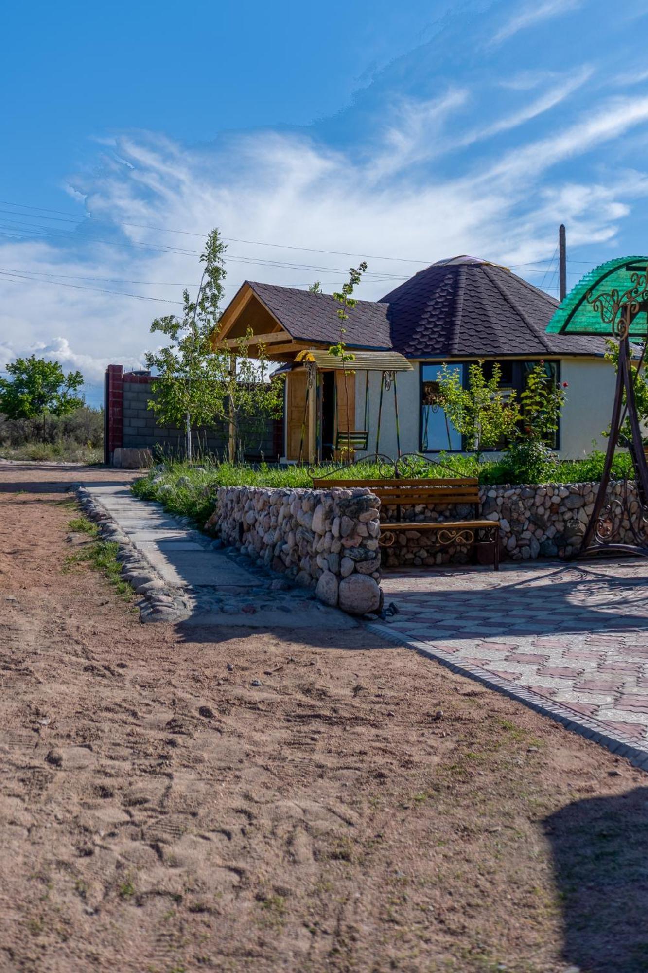 Svetlana Guest House Bokonbayevo Екстер'єр фото