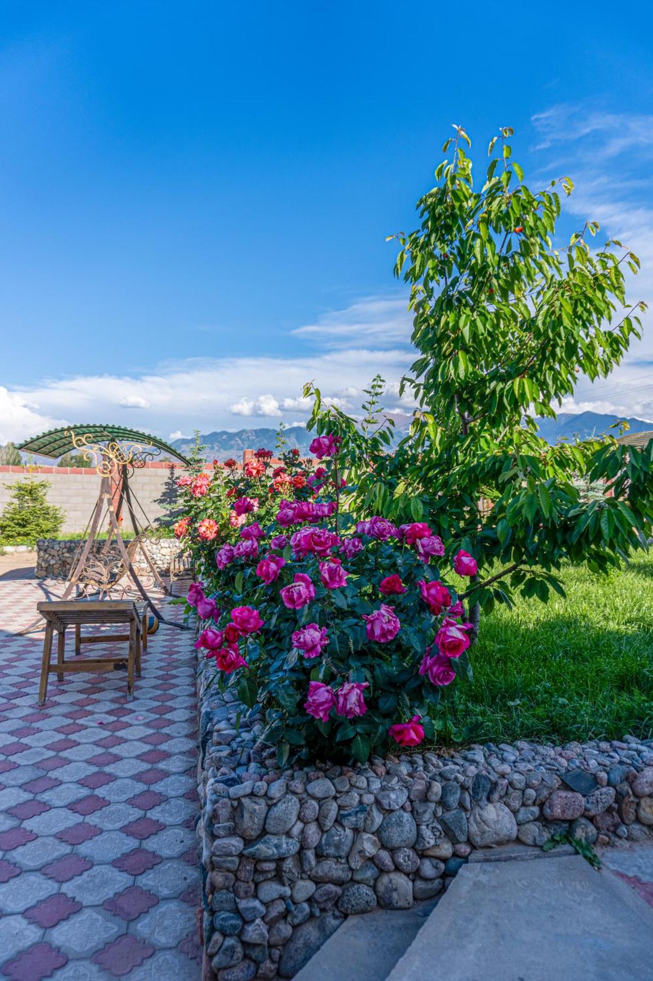Svetlana Guest House Bokonbayevo Екстер'єр фото